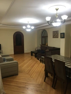 Satılır ev/villa 7 otaqlı 550 m², Novxanı q.-16