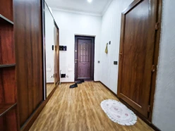 Satılır yeni tikili 2 otaqlı 74 m², Neftçilər m.-10