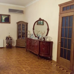 Satılır ev/villa 5 otaqlı 330 m², Əhmədli m.-17