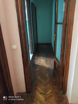 Satılır köhnə tikili 3 otaqlı 93 m², 28 May m.-8