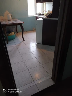 Satılır köhnə tikili 3 otaqlı 93 m², 28 May m.-10