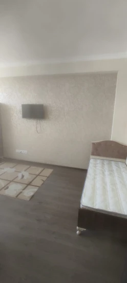 İcarə yeni tikili 1 otaqlı 40 m²,  İnşaatçılar m.-6