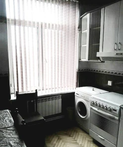 İcarə köhnə tikili 2 otaqlı 70 m²,  Gənclik m.-9