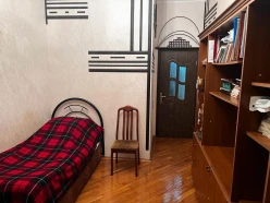 Satılır yeni tikili 6 otaqlı 200 m², Elmlər Akademiyası m.-23