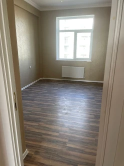 Satılır yeni tikili 3 otaqlı 75 m², İnşaatçılar m.-14