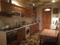 Satılır köhnə tikili 3 otaqlı 70 m², Yasamal r.-9