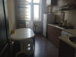 İcarə yeni tikili 2 otaqlı 60 m², İnşaatçılar m.-4