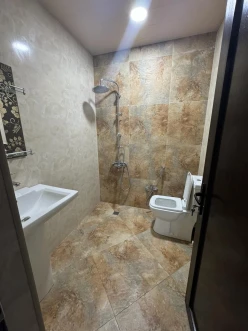 İcarə yeni tikili 2 otaqlı 58 m², İnşaatçılar m.-7