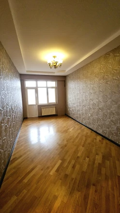 Satılır yeni tikili 3 otaqlı 130 m², İnşaatçılar m.-5 Satılır yeni tikili 3 otaqlı 130 m², İnşaatçılar m.-5