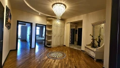 Satılır yeni tikili 3 otaqlı 130 m², İnşaatçılar m.-7 Satılır yeni tikili 3 otaqlı 130 m², İnşaatçılar m.-7