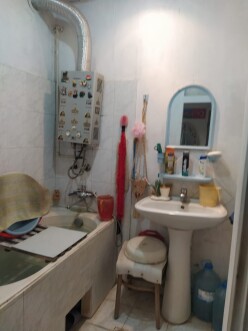 Satılır köhnə tikili 2 otaqlı 60 m²,  Əhmədli m.-15