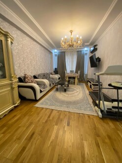 Satılır yeni tikili 4 otaqlı 110 m²,  Qara Qarayev m.-3