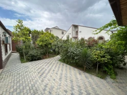 Satılır ev/villa 5 otaqlı 180 m², Mərdəkan q.-9