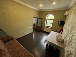 Satılır ev/villa 5 otaqlı 180 m², Mərdəkan q.-12