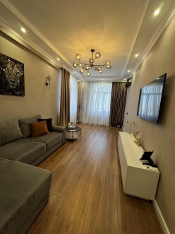 Satılır yeni tikili 2 otaqlı 84 m², Masazır-3 Satılır yeni tikili 2 otaqlı 84 m², Masazır-3