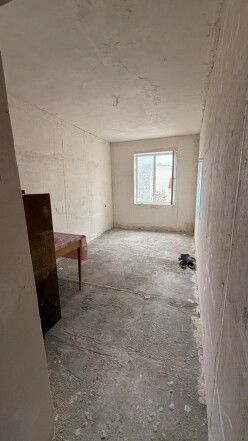 Satılır köhnə tikili 4 otaqlı 110 m²,  Xalqlar Dostluğu m.-5