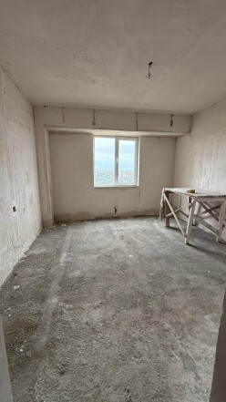 Satılır köhnə tikili 4 otaqlı 110 m²,  Xalqlar Dostluğu m.