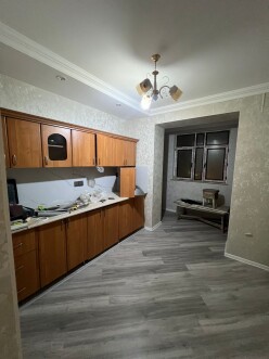 İcarə köhnə tikili 3 otaqlı 70 m²,  Qaraçuxur-6