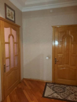 Satılır yeni tikili 3 otaqlı 110 m², İnşaatçılar m.-3