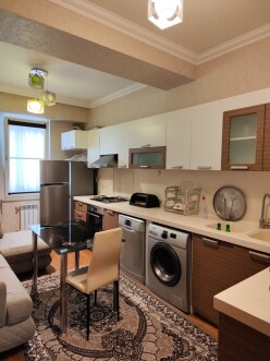 İcarə yeni tikili 3 otaqlı 111 m²,  Yasamal-6