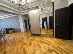 İcarə yeni tikili 3 otaqlı 166 m²,  İnşaatçılar m.-3