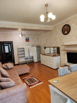 İcarə yeni tikili 3 otaqlı 111 m²,  Yasamal-3