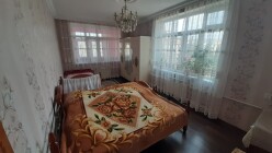 Satılır köhnə tikili 5 otaqlı 110 m²,  Bakıxanov-9