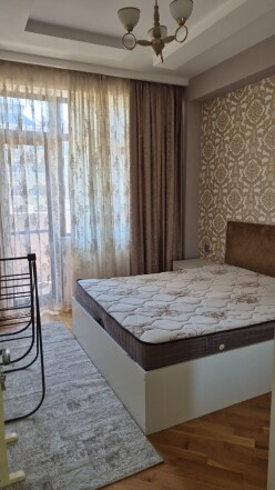 İcarə yeni tikili 2 otaqlı 66 m²,  İnşaatçılar m.-4