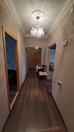 Satılır köhnə tikili 5 otaqlı 110 m²,  Bakıxanov-14