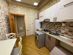 Satılır yeni tikili 2 otaqlı 80 m²,  Yasamal-4