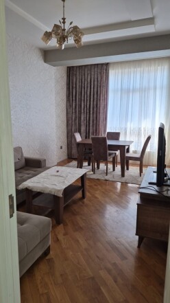 İcarə yeni tikili 2 otaqlı 66 m²,  İnşaatçılar m.-6