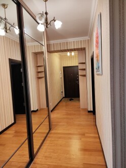 İcarə yeni tikili 3 otaqlı 111 m²,  Yasamal