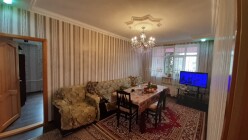 Satılır köhnə tikili 5 otaqlı 110 m²,  Bakıxanov-2