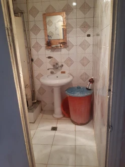 Satılır köhnə tikili 3 otaqlı 80 m², İnşaatçılar m.-7 Satılır köhnə tikili 3 otaqlı 80 m², İnşaatçılar m.-7