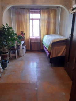 Satılır köhnə tikili 3 otaqlı 80 m², İnşaatçılar m.-2 Satılır köhnə tikili 3 otaqlı 80 m², İnşaatçılar m.-2