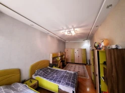 Satılır yeni tikili 4 otaqlı 180 m², Qara Qarayev m.-9