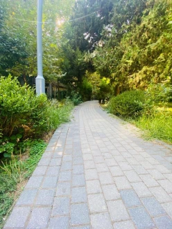 Satılır köhnə tikili 2 otaqlı 45 m², Azadlıq prospekti m.-3