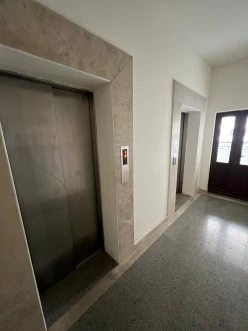 İcarə ofis 7 otaqlı 250 m², Şah İsmayıl Xətai m.-12