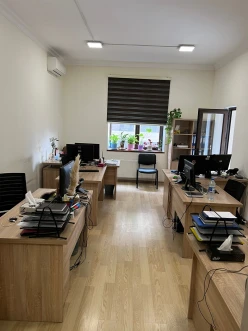 İcarə ofis 7 otaqlı 250 m², Şah İsmayıl Xətai m.-4