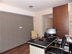 İcarə ofis 2 otaqlı 50 m², İnşaatçılar m.-6