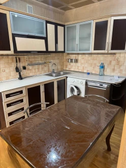 İcarə köhnə tikili 2 otaqlı 60 m²,  İnşaatçılar m.-2