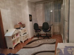 Satılır yeni tikili 3 otaqlı 92 m², İnşaatçılar m.-35