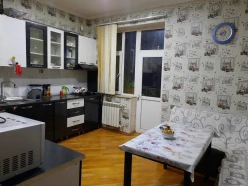 Satılır yeni tikili 3 otaqlı 92 m², İnşaatçılar m.-24