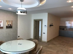 İcarə yeni tikili 4 otaqlı 364 m², Xətai r.-7