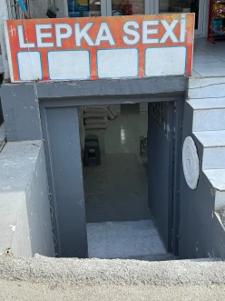 Satılır obyekt 74 m²,  Memar Əcəmi m.-19