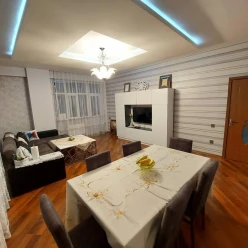 Satılır yeni tikili 3 otaqlı 122 m², İnşaatçılar m.-2