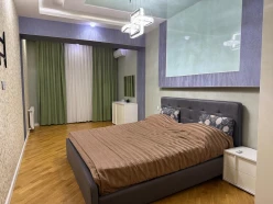 İcarə yeni tikili 3 otaqlı 145 m²,  Şah İsmayıl Xətai m.-5