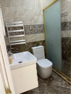 İcarə yeni tikili 3 otaqlı 145 m²,  Şah İsmayıl Xətai m.-13