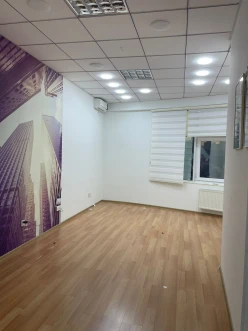 İcarə ofis 5 otaqlı 235 m²,  28 May m.-6