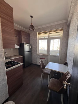 İcarə yeni tikili 2 otaqlı 60 m²,  İnşaatçılar m.-3